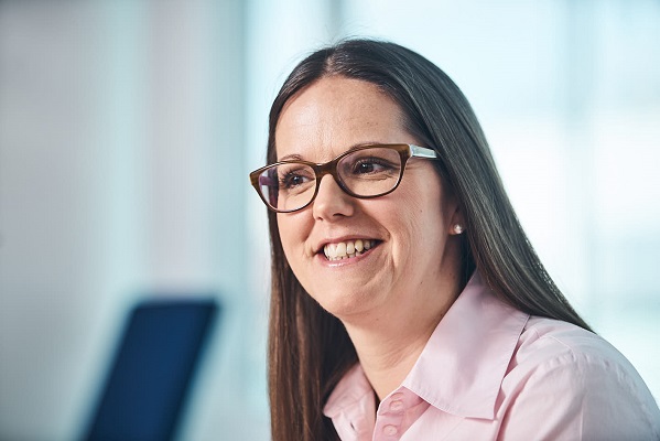 Portrait von Jeannine Sommer